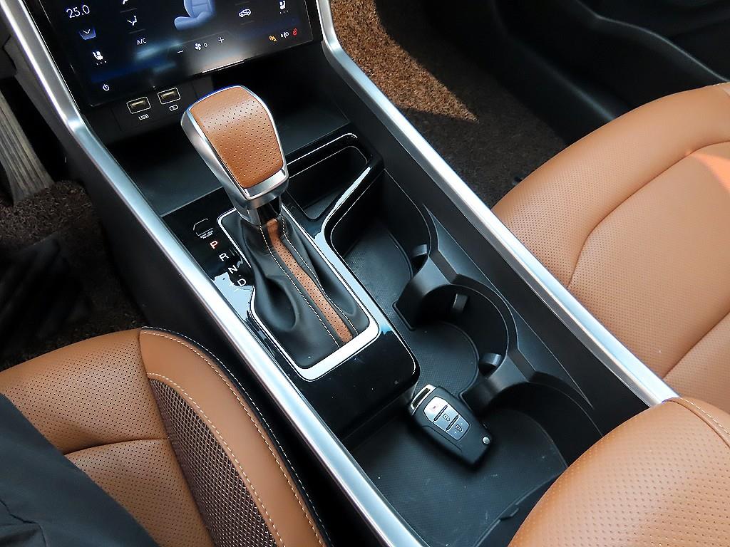 Ssangyong Torres - Vista 10