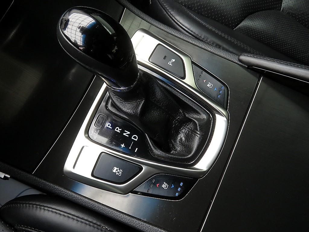 HYUNDAI Grandeur 2014 Negro - Importación desde Corea - HF Imports Iquique - Foto 13