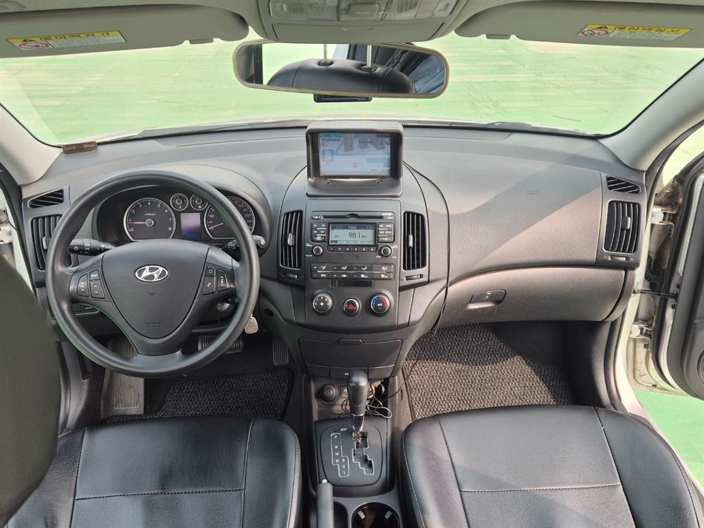 HYUNDAI i30 - Vista 5