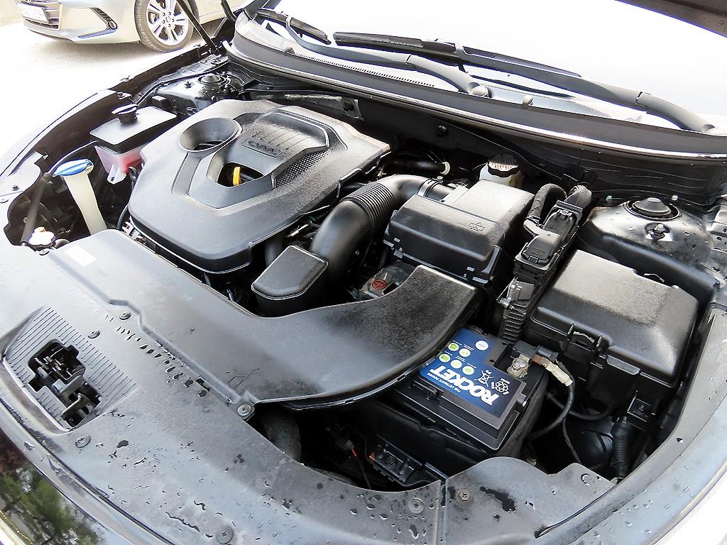 HYUNDAI Sonata 2015 Negro - Importación desde Corea - HF Imports Iquique - Foto 18