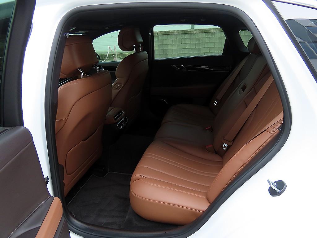 Genesis G80 - Vista 6