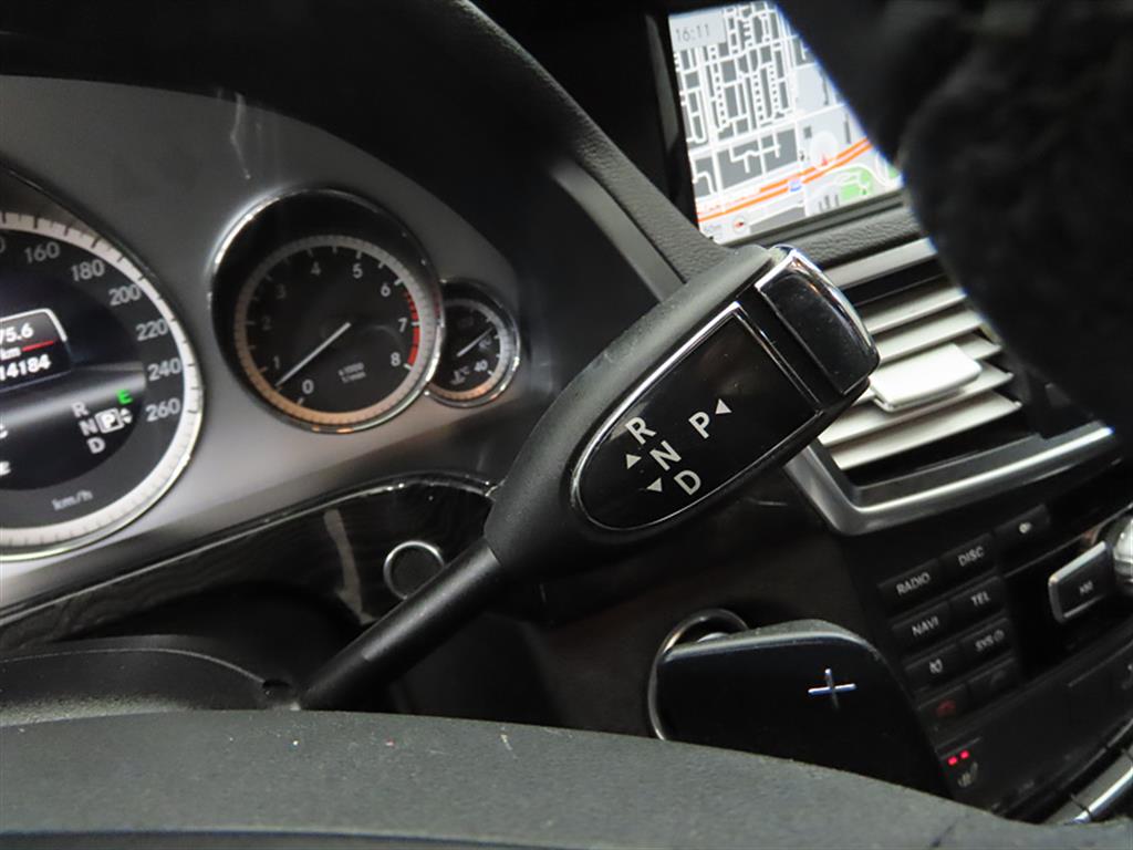 Mercedes Benz E class - Vista 9