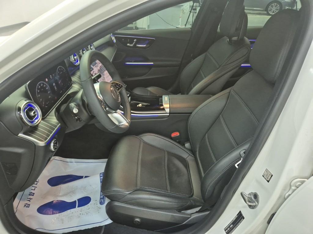 Mercedes Benz C Class - Vista 11