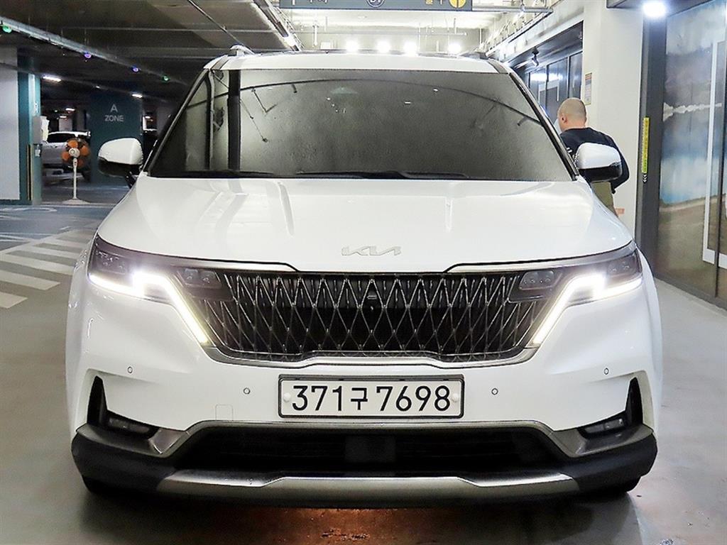 KIA Carnival - Vista 2