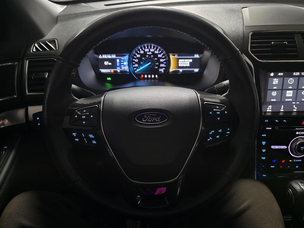 Ford Explorer - Vista 9