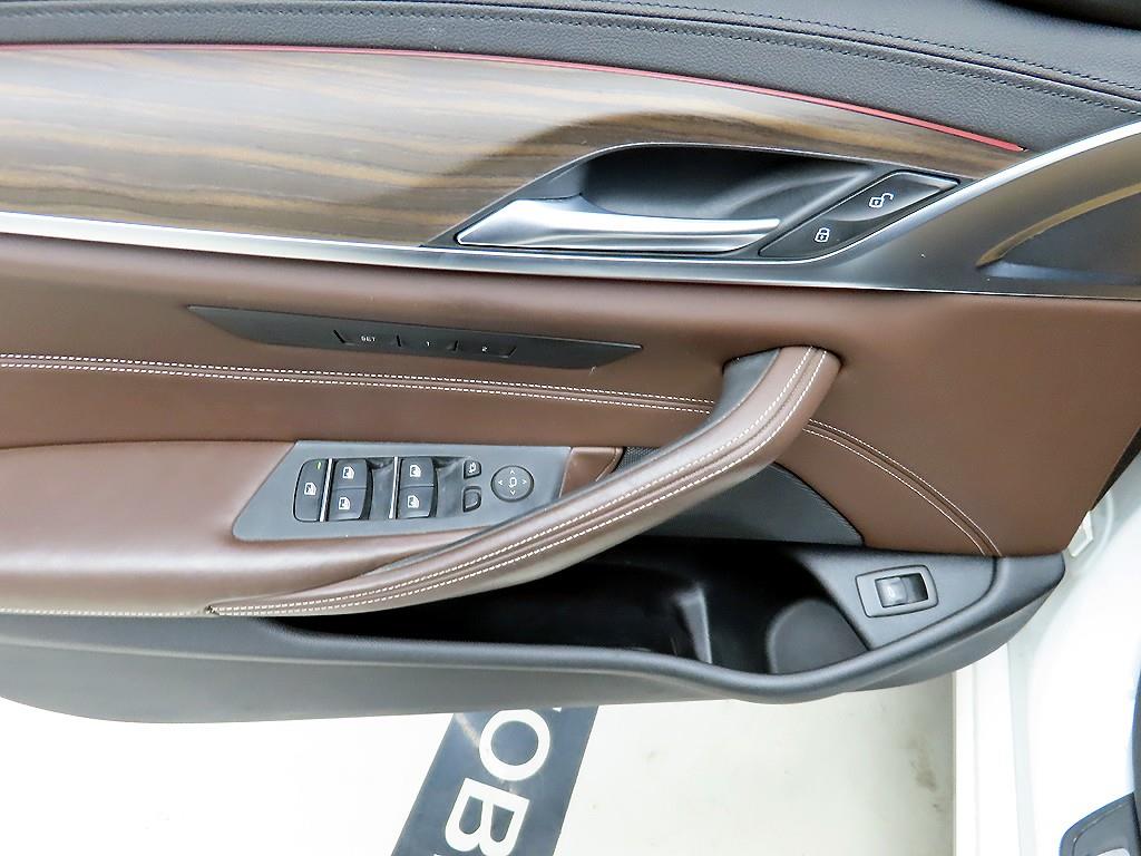 BMW 5 Series - Vista 11