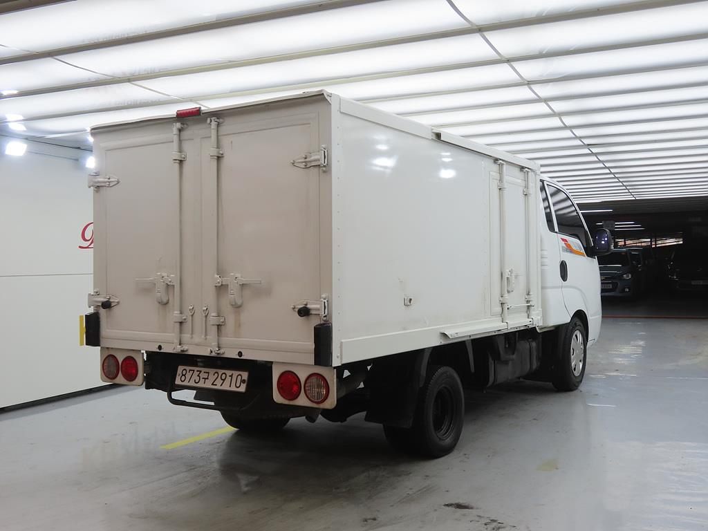 Small Truck Normal Box(Low Deck) - Vista 4