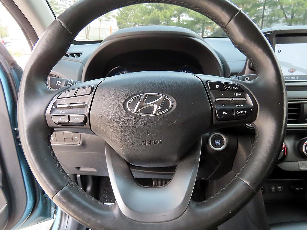 HYUNDAI Kona - Vista 8