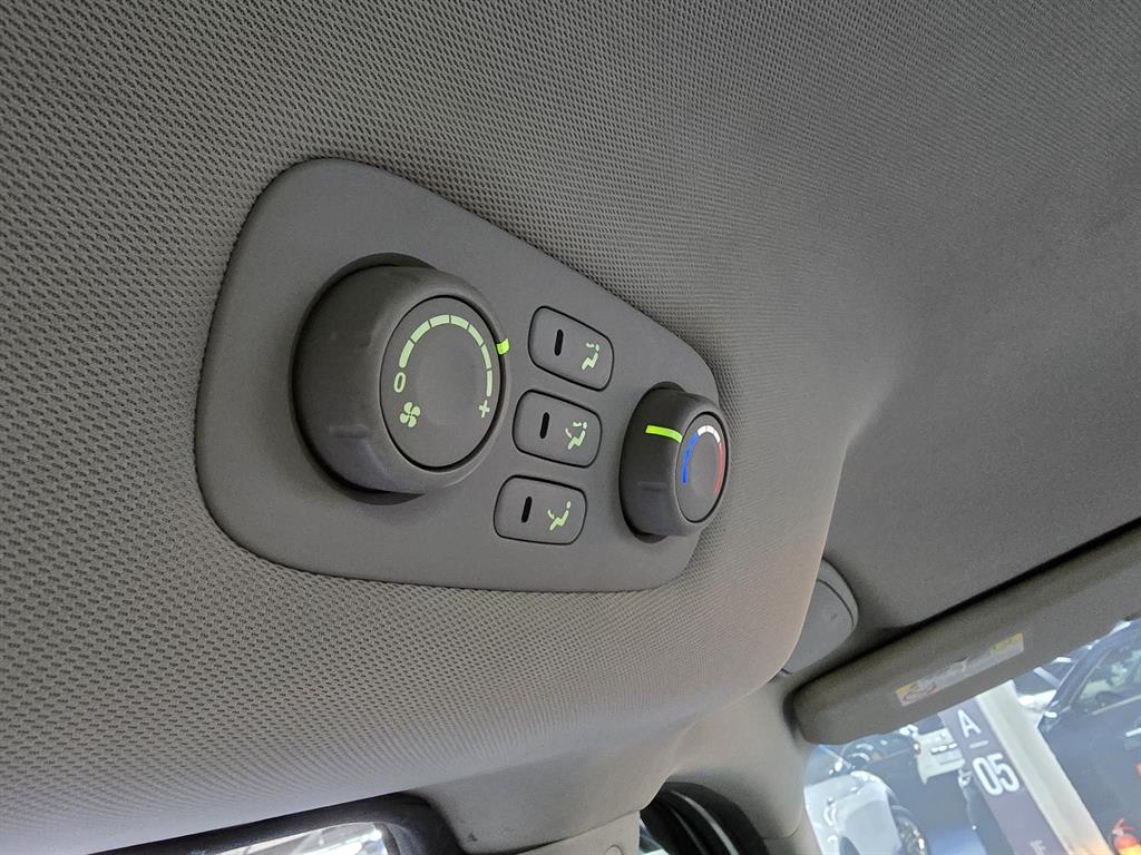 KIA Carnival 2012 Blanco - Importación desde Corea - HF Imports Iquique - Foto 18