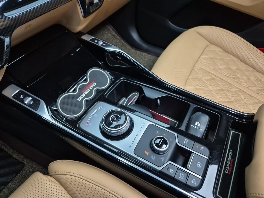 KIA Sorento - Vista 8