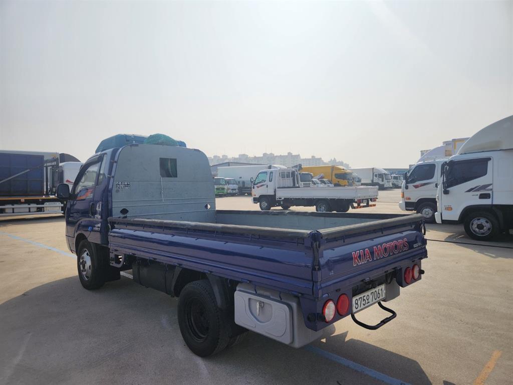 Small Truck Cargo (small) - Vista 7