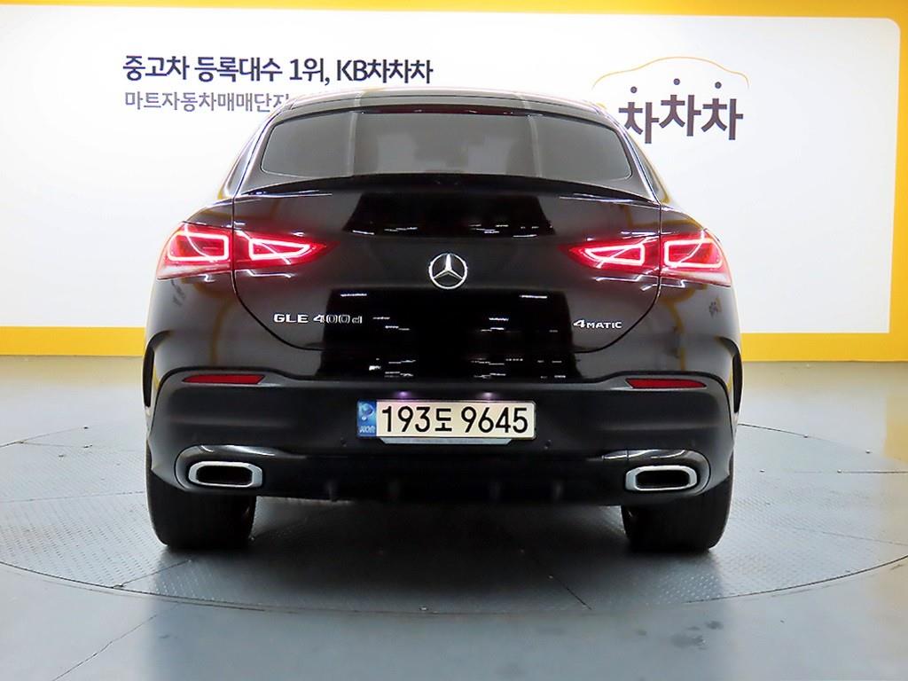 Mercedes Benz GLE Class - Vista 3