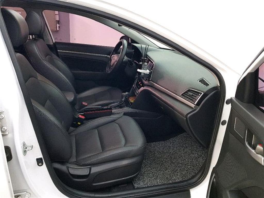 HYUNDAI Avante 2017 Blanco - Importación desde Corea - HF Imports Iquique - Foto 15