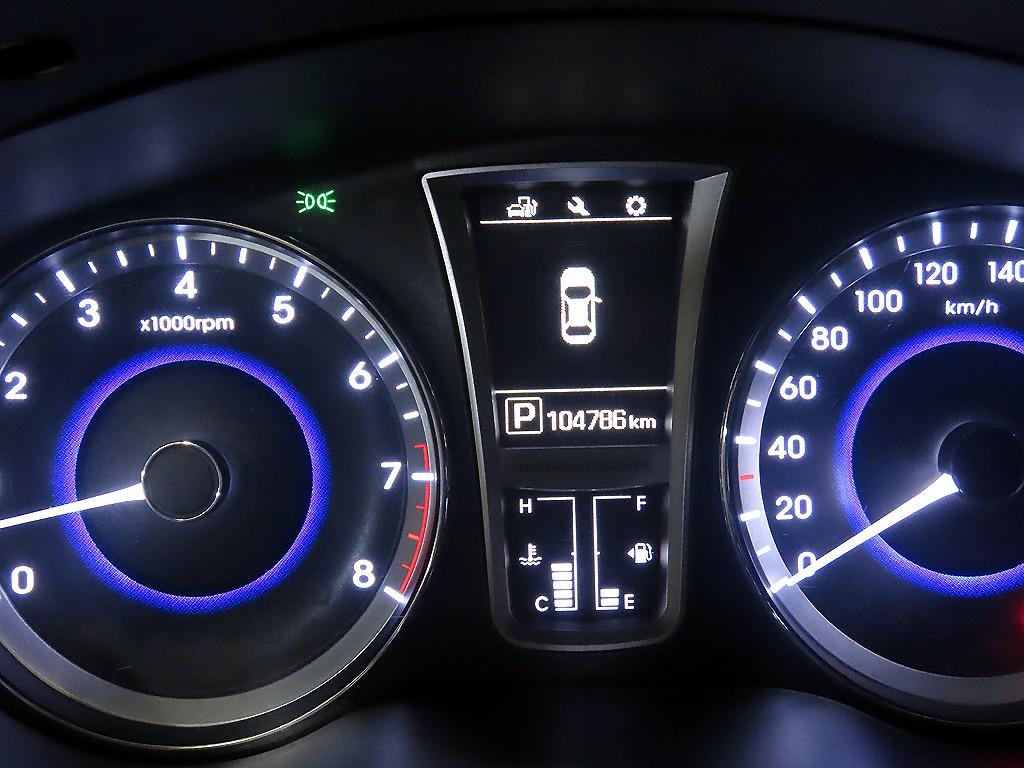 HYUNDAI Grandeur - Vista 9