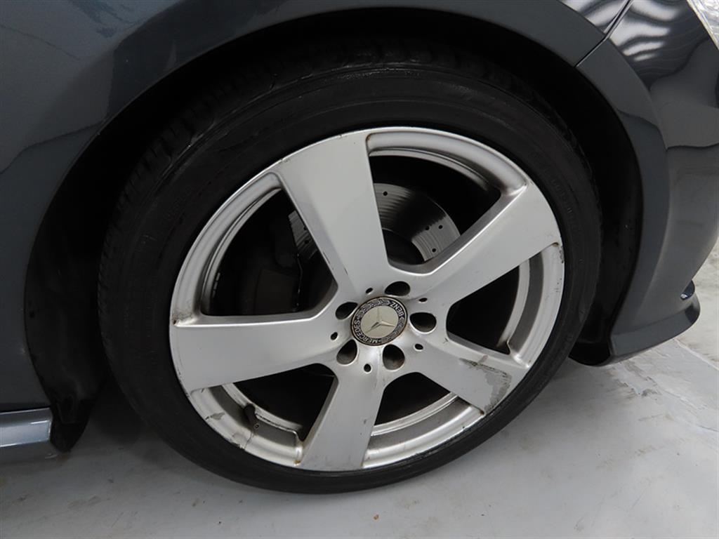 Mercedes Benz E class 2013 Gris - Importación desde Corea - HF Imports Iquique - Foto 20