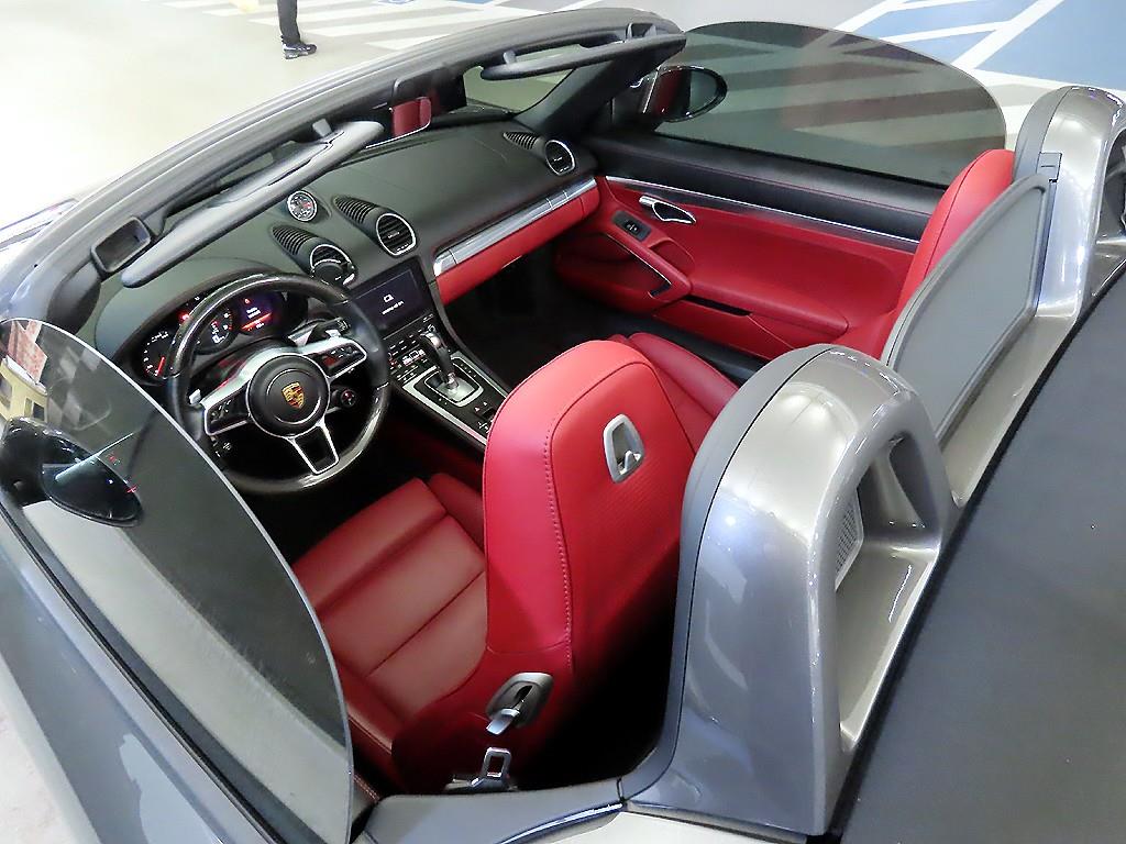 Porsche 718 2022 Gris - Importación desde Corea - HF Imports Iquique - Foto 14