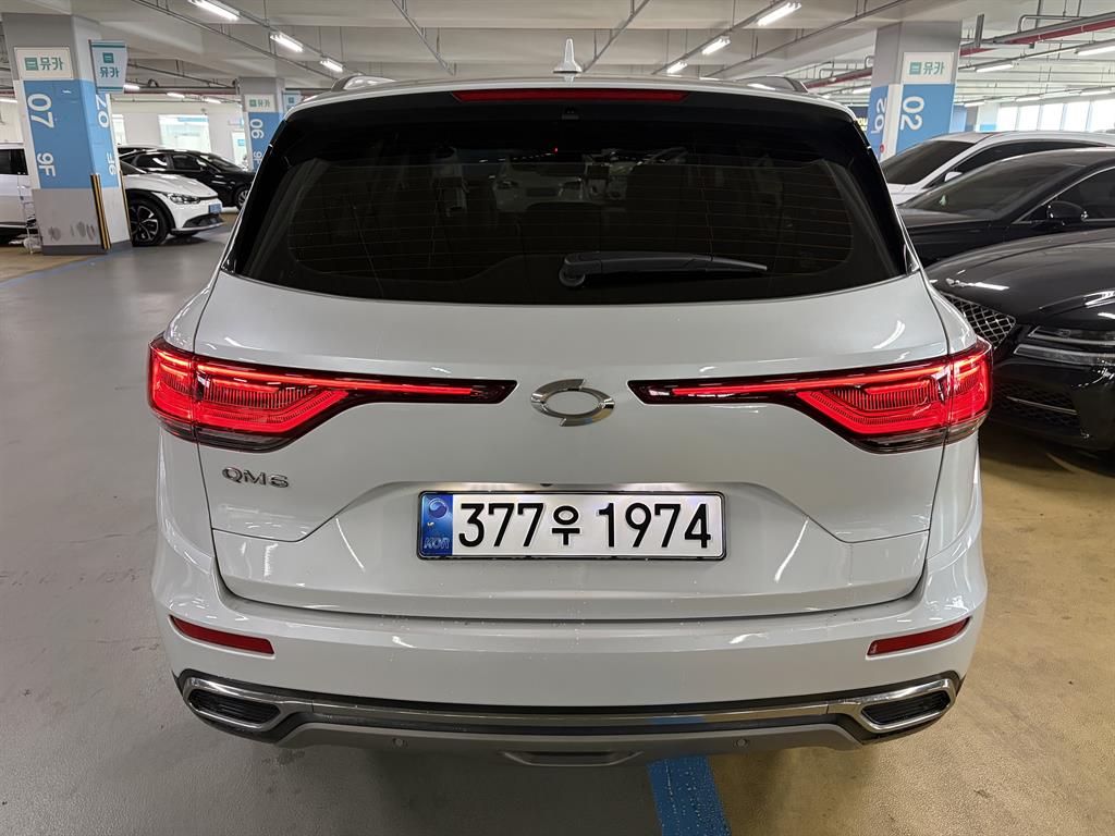 SAMSUNG QM6 - Vista 5