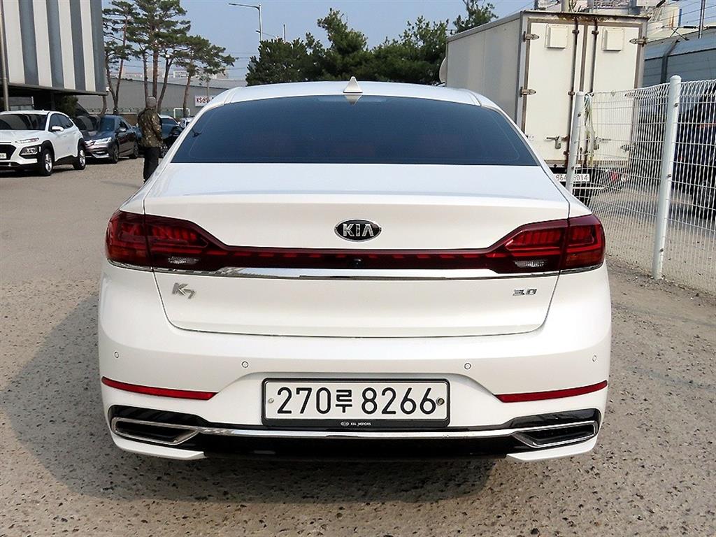 KIA K7 - Vista 4