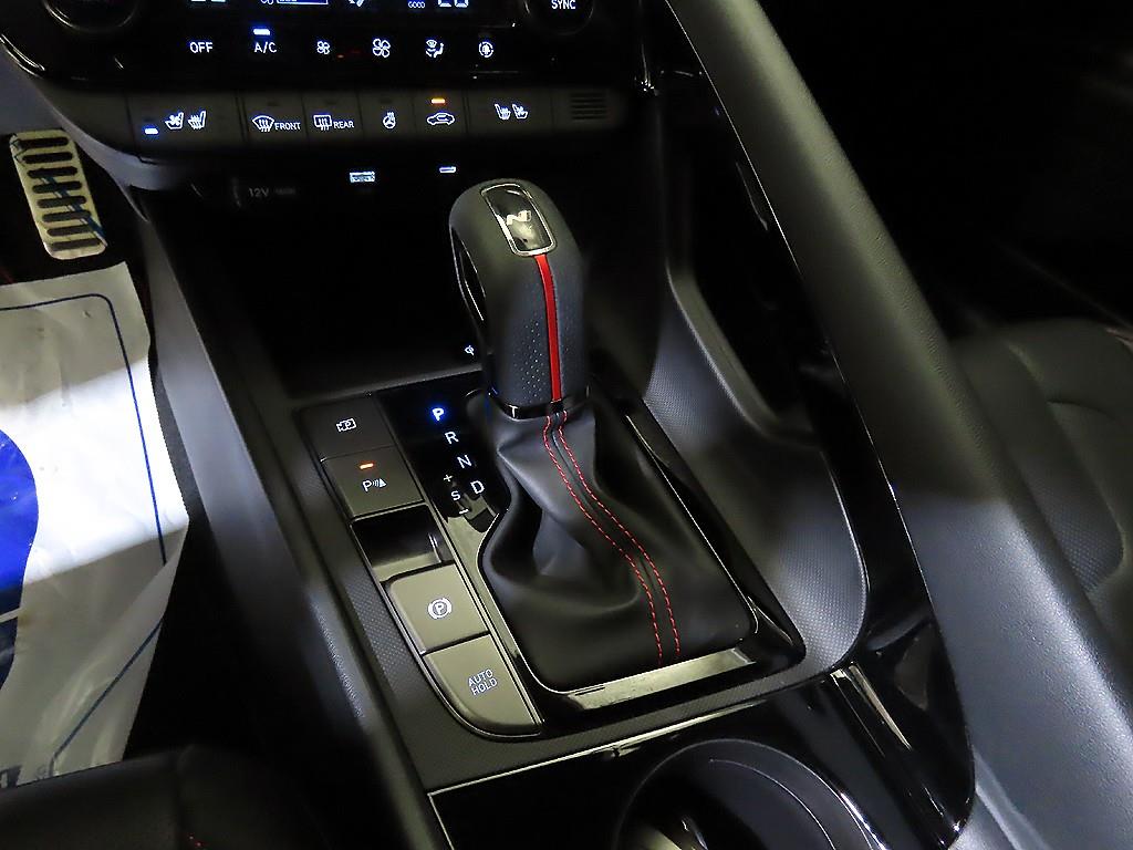 HYUNDAI Avante - Vista 12