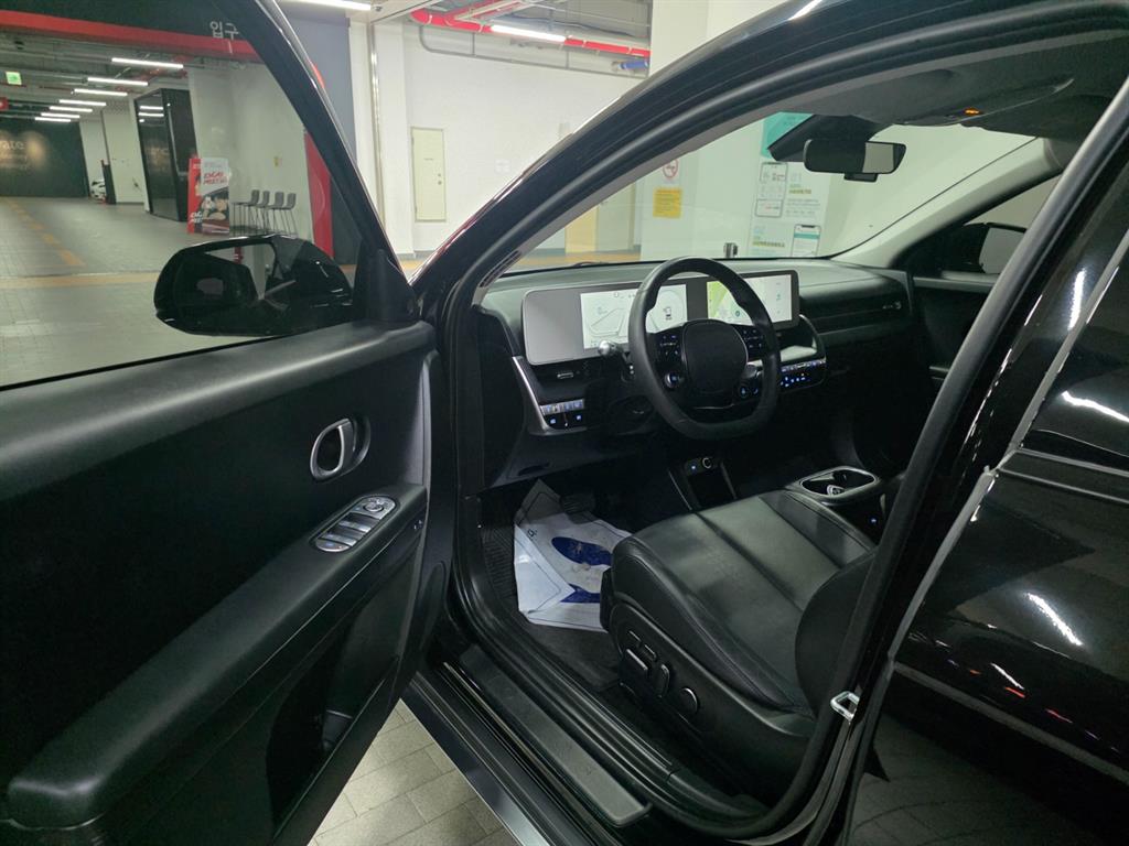 HYUNDAI Ioniq 5 - Vista 7