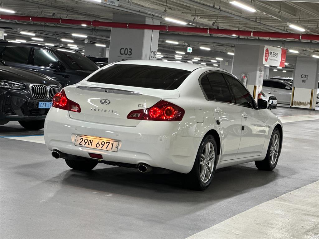 Infiniti G - Vista 4