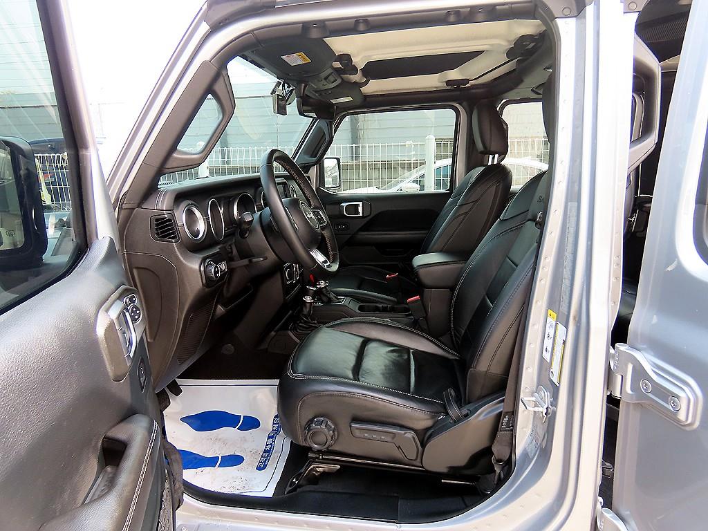 Jeep Wrangler - Vista 5