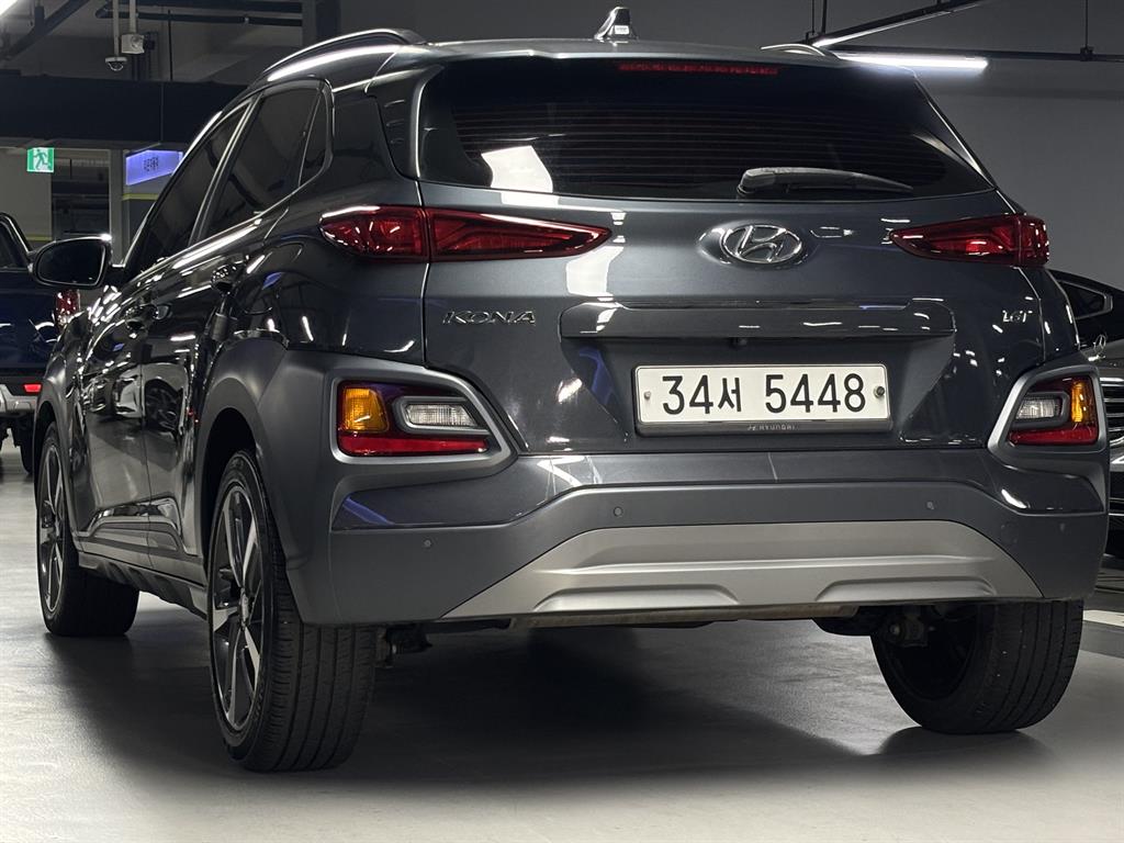 HYUNDAI Kona - Vista 6