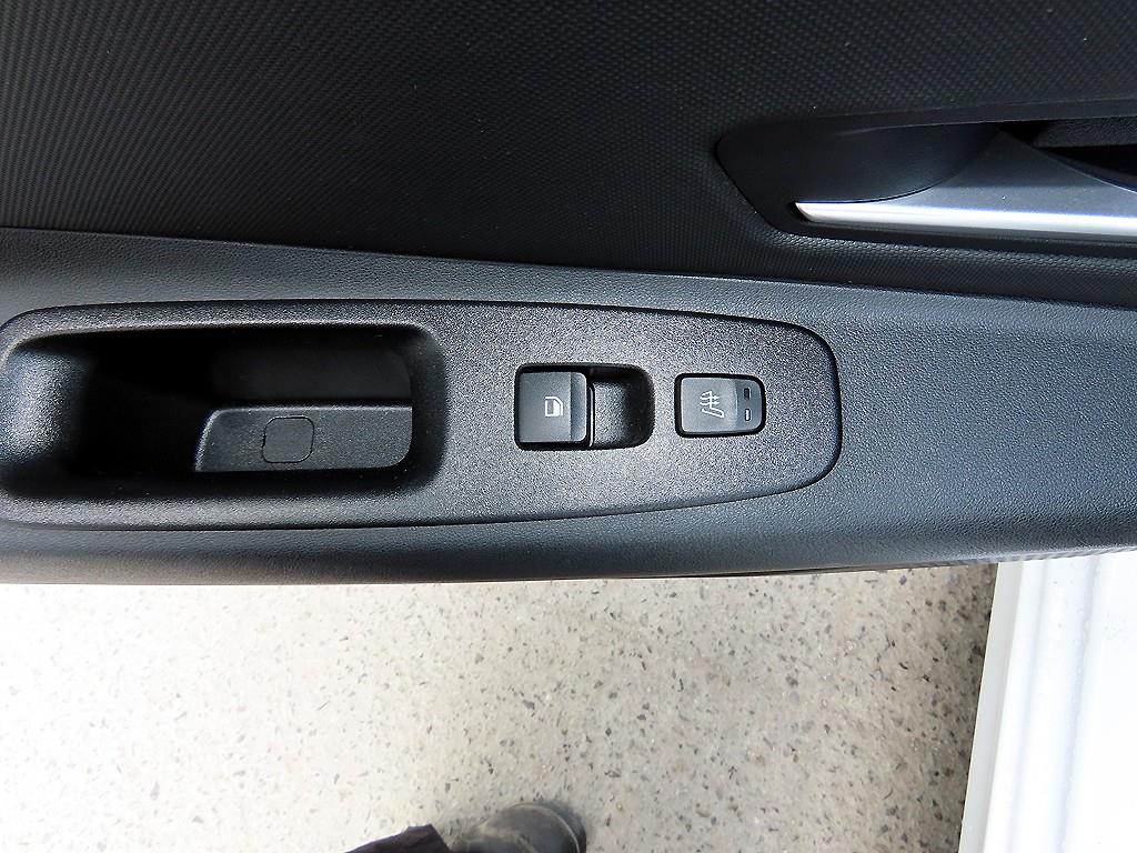 HYUNDAI Avante 2023 Blanco - Importación desde Corea - HF Imports Iquique - Foto 16