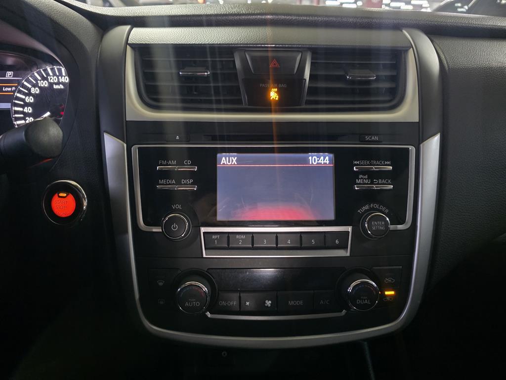 Nissan Altima - Vista 12