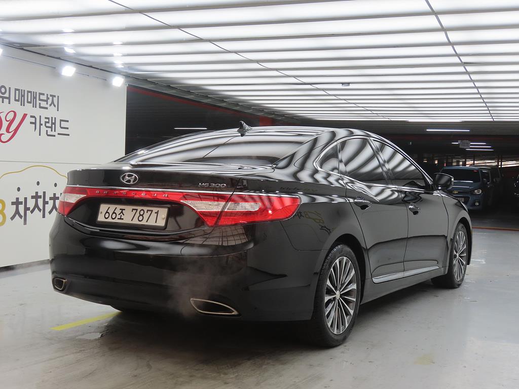 HYUNDAI Grandeur - Vista 4