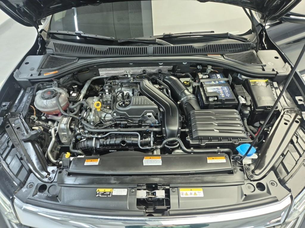 Volkswagen Jetta - Vista 5