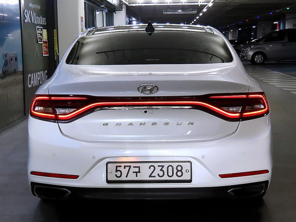 HYUNDAI Grandeur - Vista 5