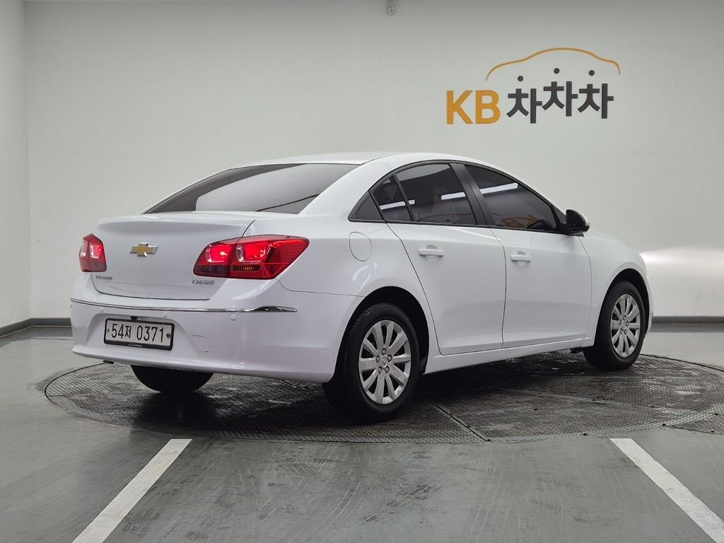 Chevrolet Cruise - Vista 4