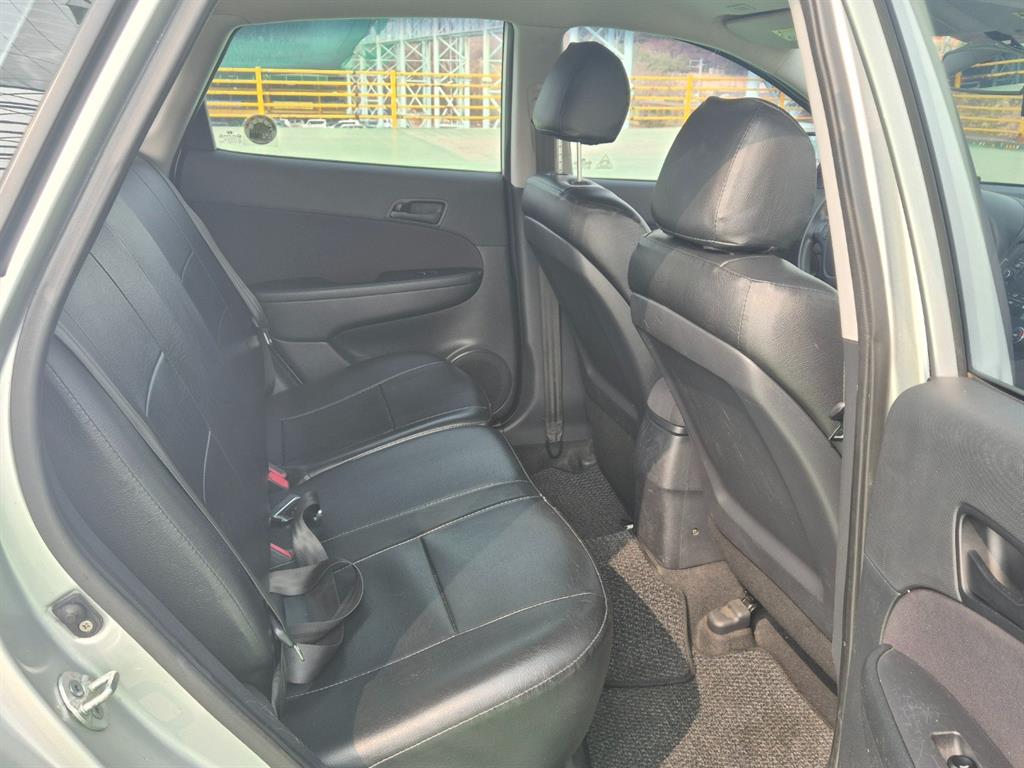 HYUNDAI i30 - Vista 8