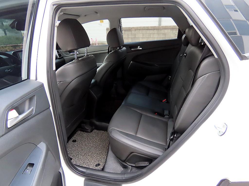 HYUNDAI Tucson - Vista 6