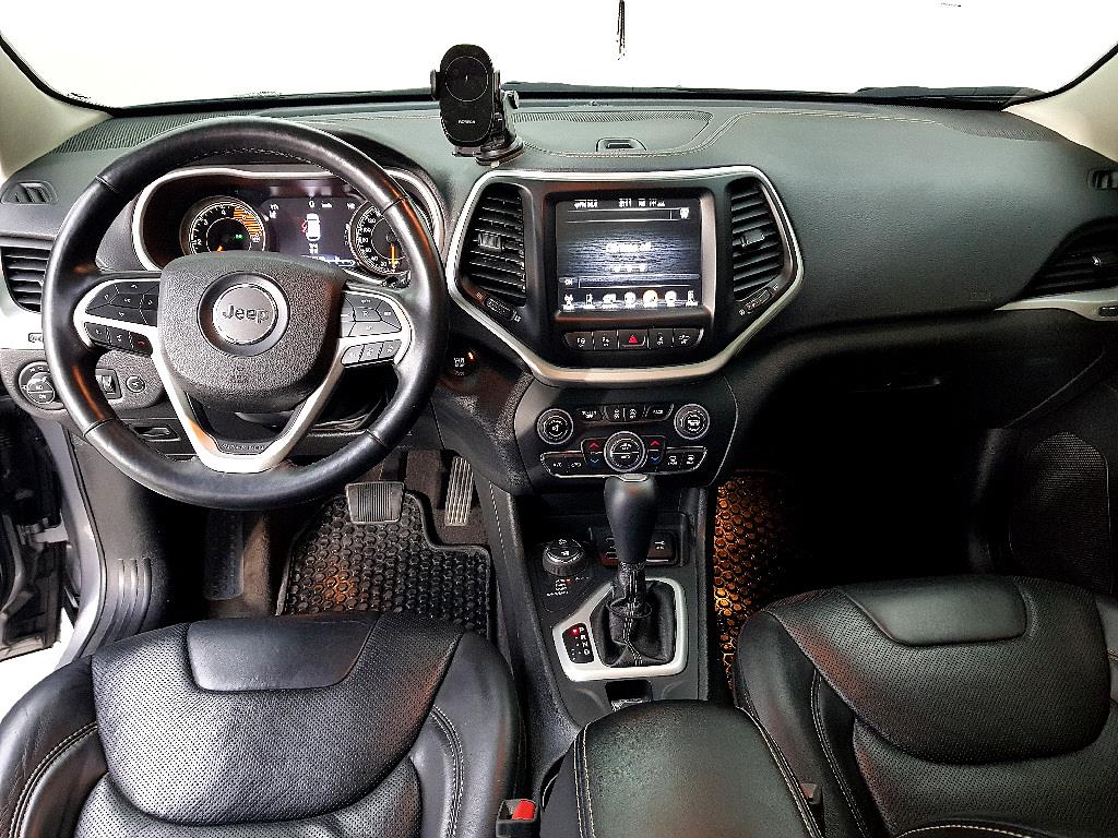 Jeep Cherokee - Vista 5