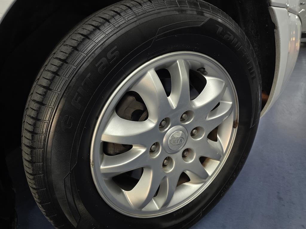 KIA Carnival 2012 Blanco - Importación desde Corea - HF Imports Iquique - Foto 19