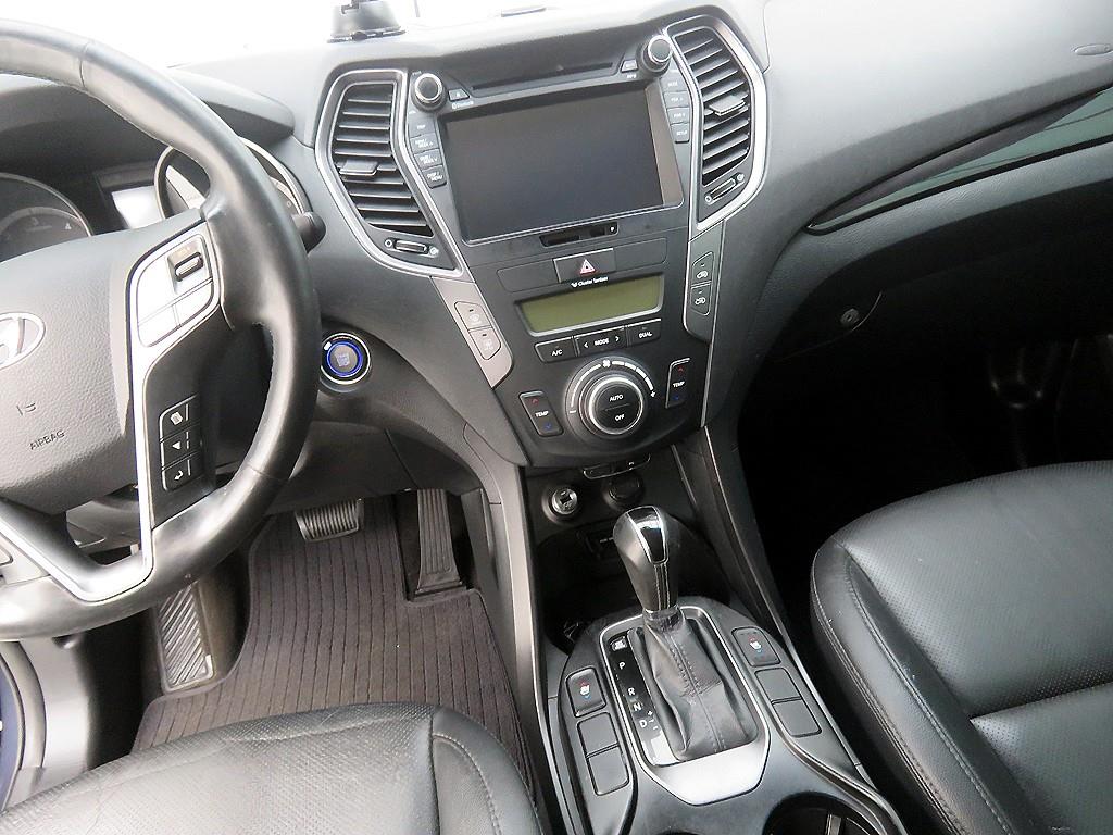 HYUNDAI Santa Fe - Vista 10