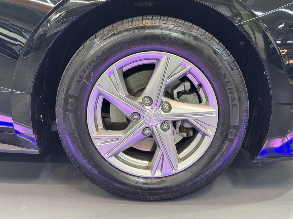 HYUNDAI Sonata - Vista 6