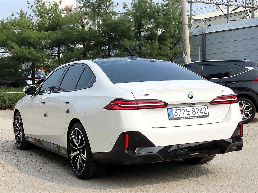 BMW 5 Series - Vista 3