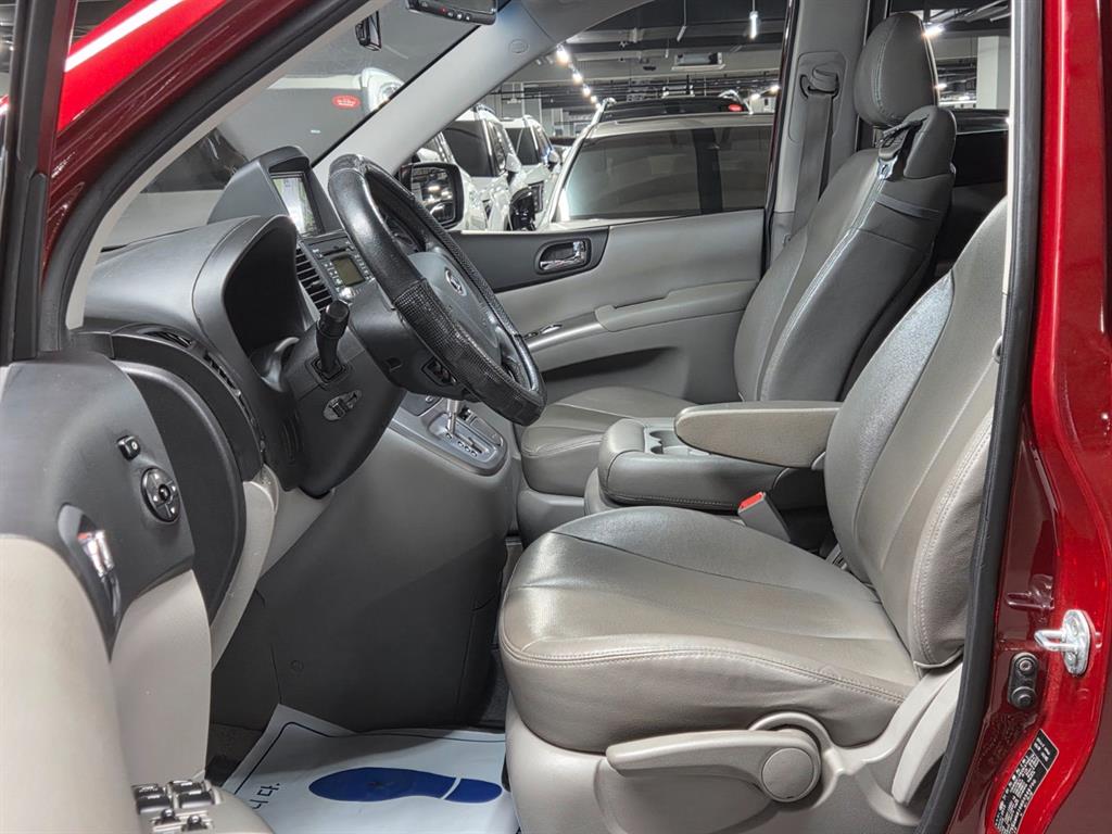 KIA Carnival - Vista 10