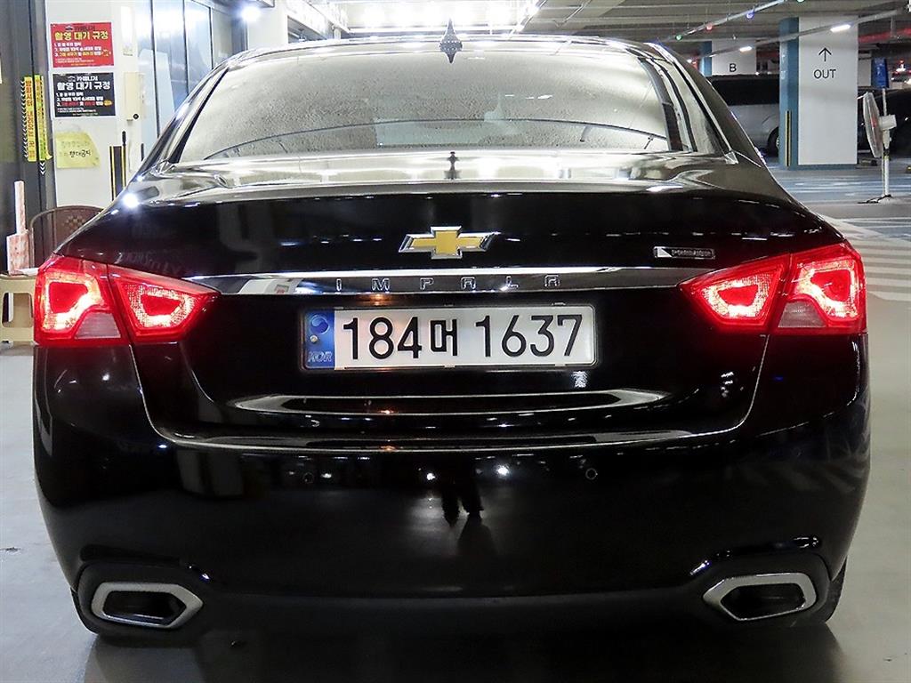 Chevrolet Impala - Vista 5