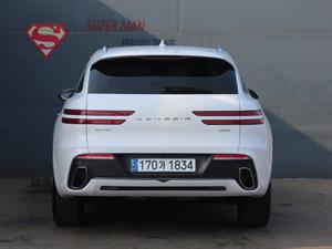 Genesis GV70 - Vista 8