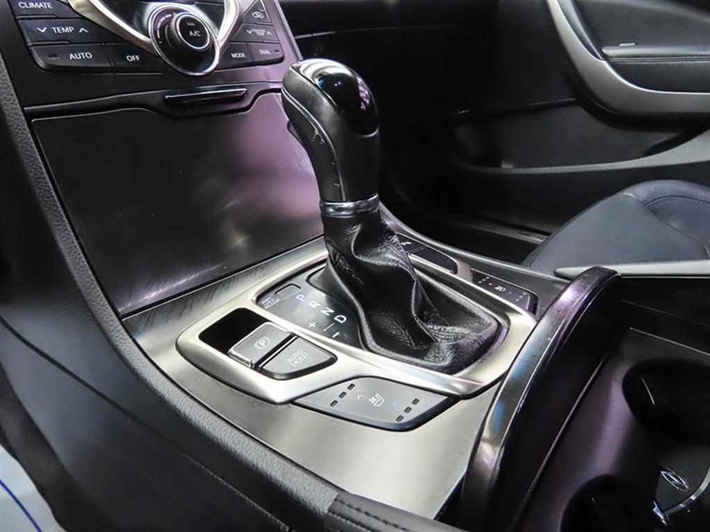 HYUNDAI Grandeur - Vista 11