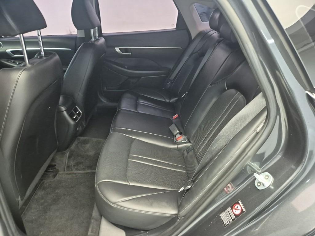 HYUNDAI Sonata - Vista 12