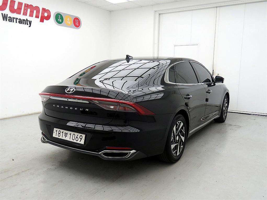 HYUNDAI Grandeur - Vista 4