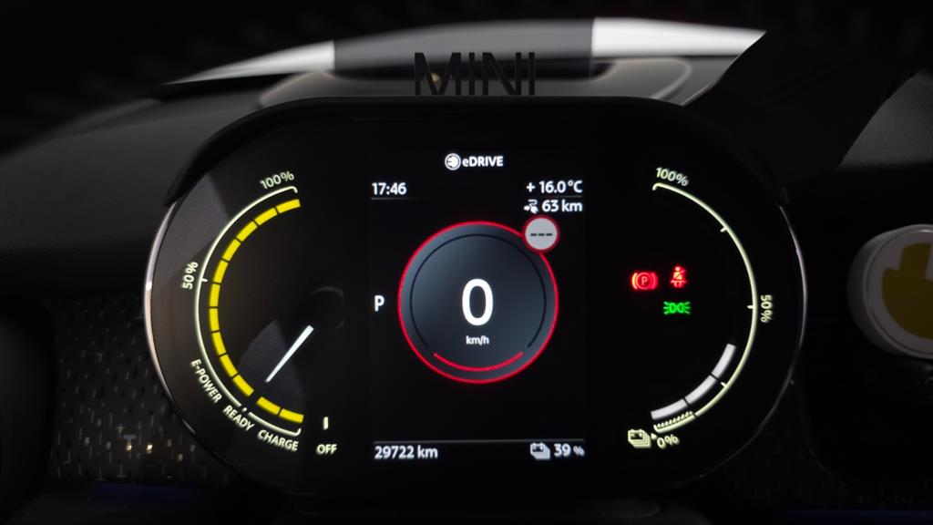 Mini Cooper Electric - Vista 8