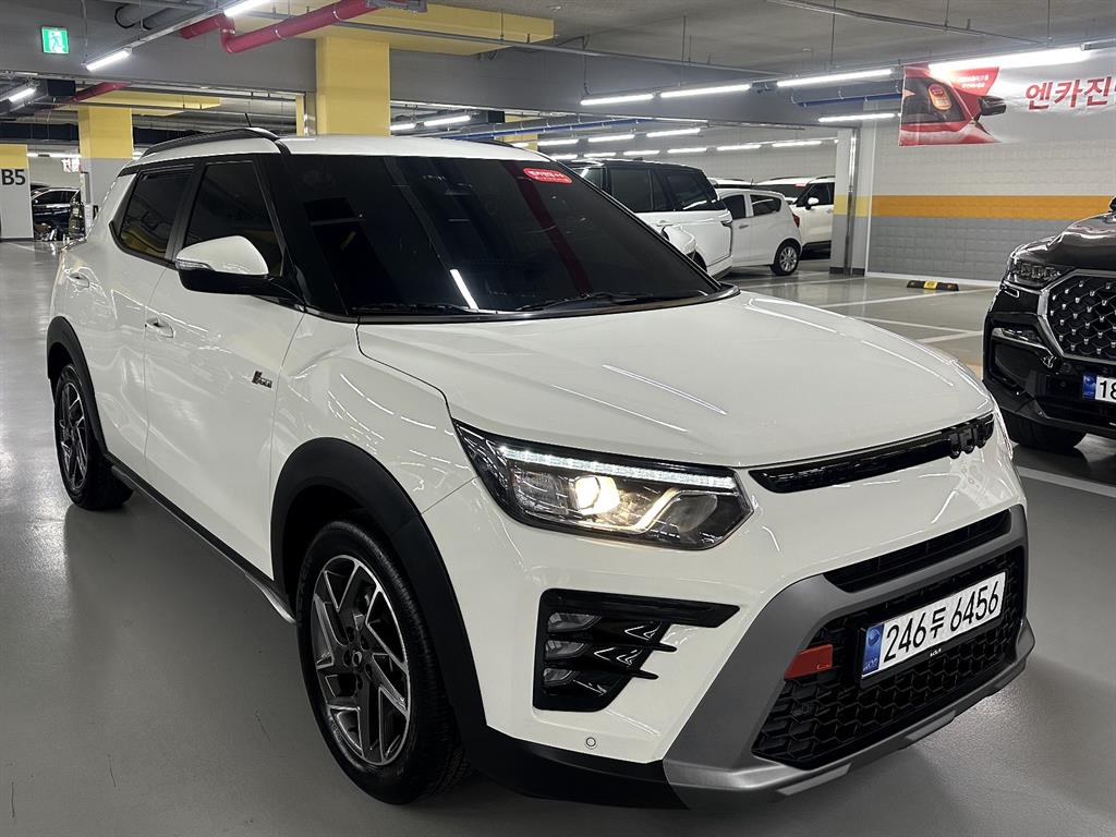 Ssangyong Tivoli - Vista 8