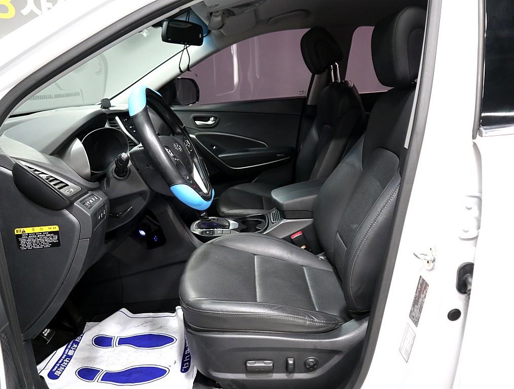 HYUNDAI Santa Fe - Vista 8