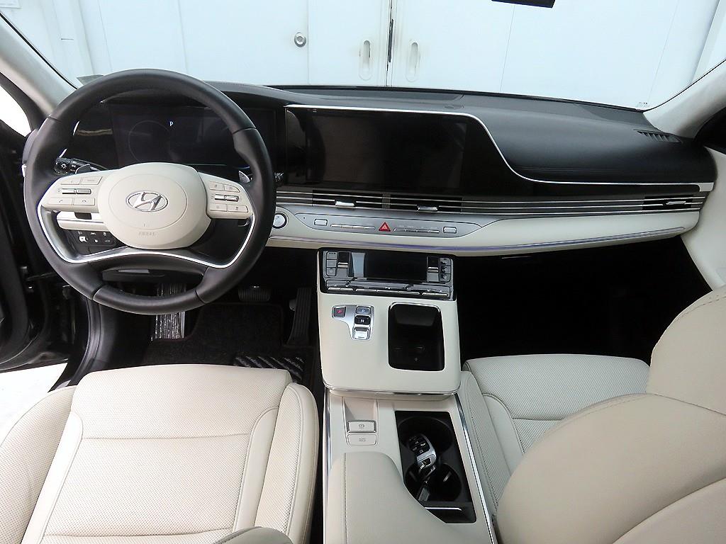 HYUNDAI Grandeur - Vista 8